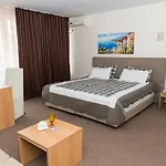 Ξενοδοχείο Hotel Central 3*