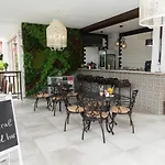 Hotel Central Ξενοδοχείο Σάνι Μπιτς