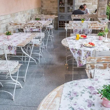 Hotel Central Napospart