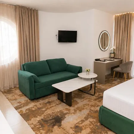 ホテル Hotel Central 3*