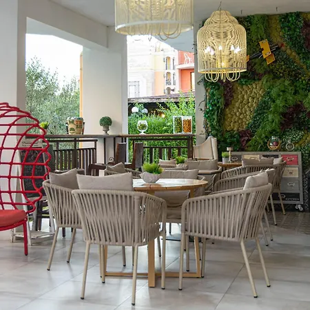 Hotel Central Готель 3*