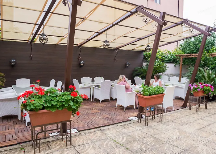 Szálloda Hotel Central 3*