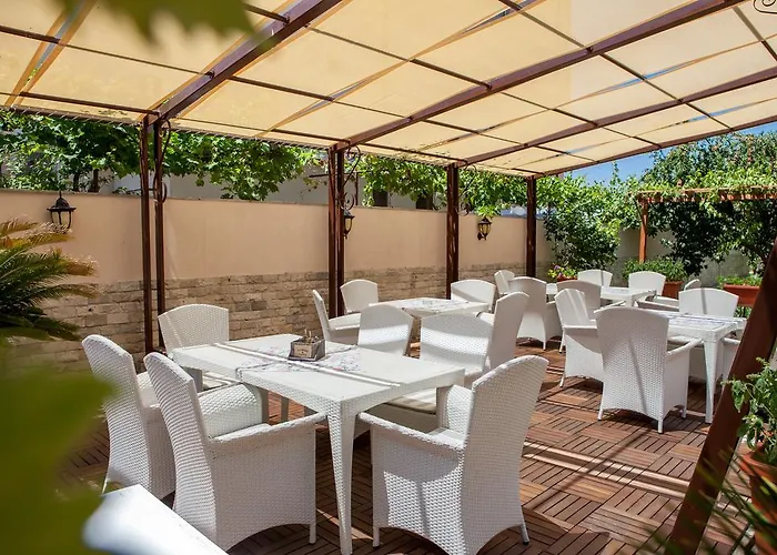 Szálloda Hotel Central 3*